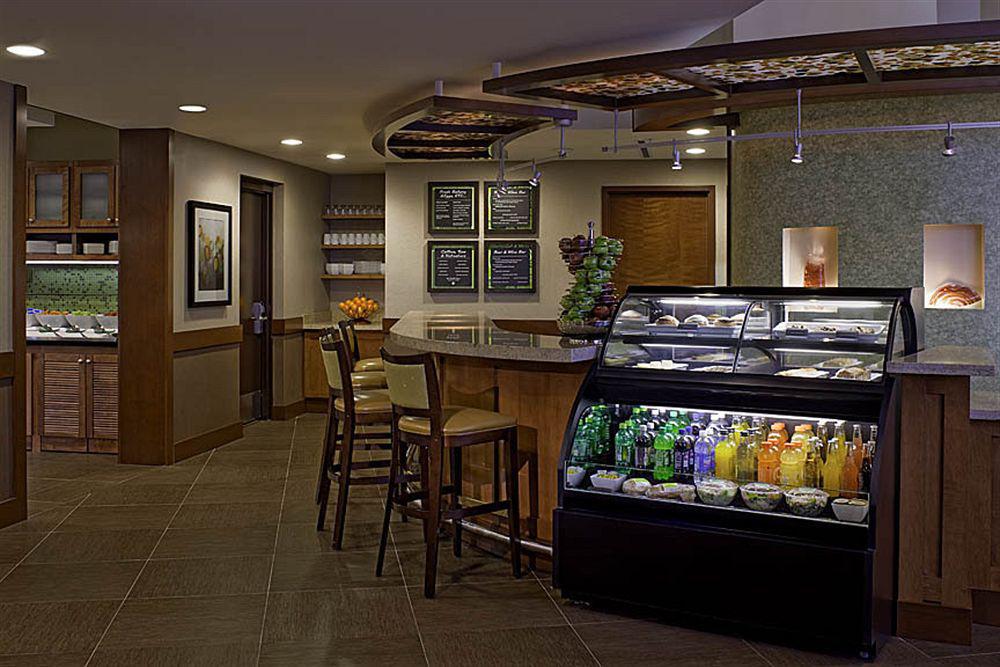 Hyatt Place San Antonio Airport/Quarry Market Restaurant billede